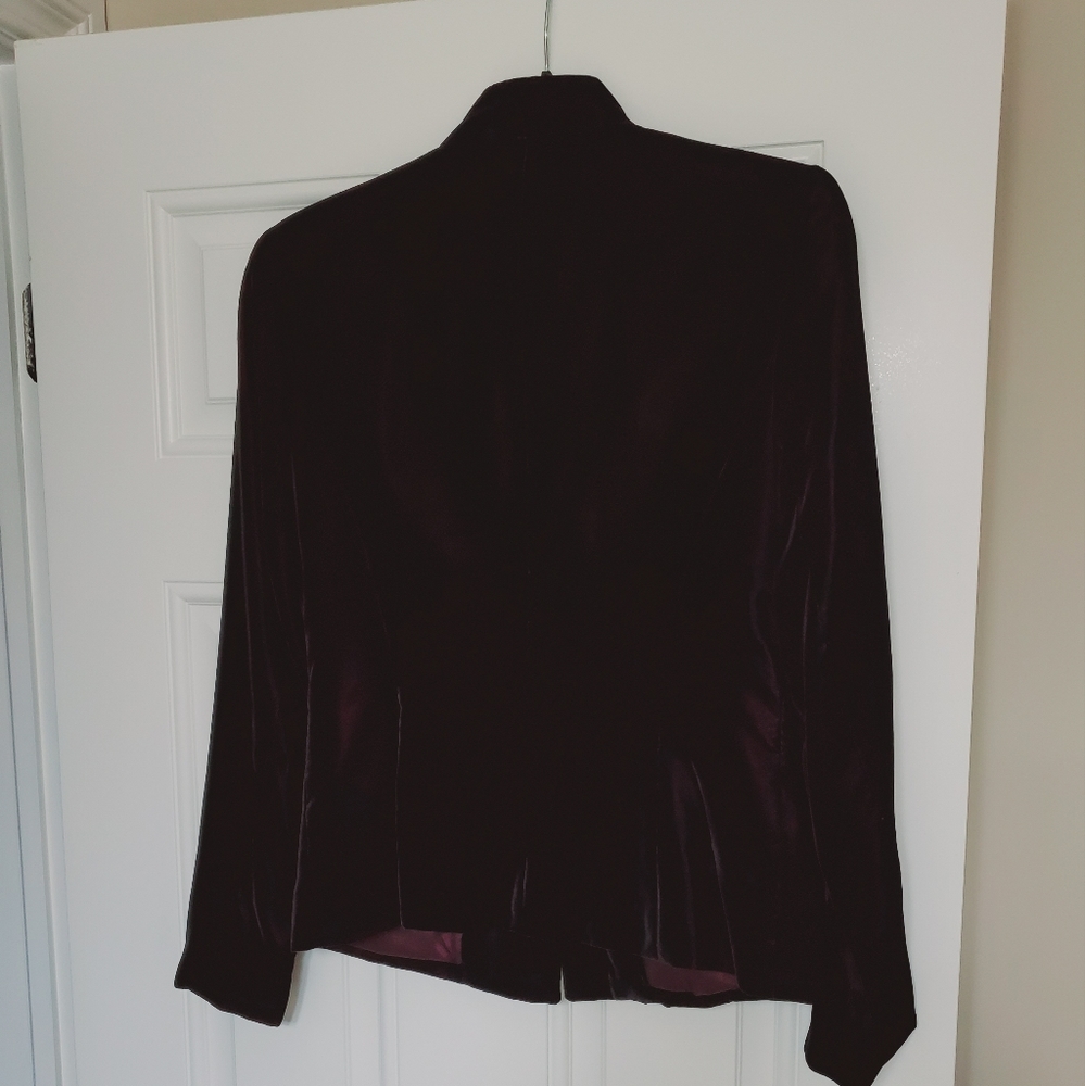 Velvet Blazer - Picture 2 of 2